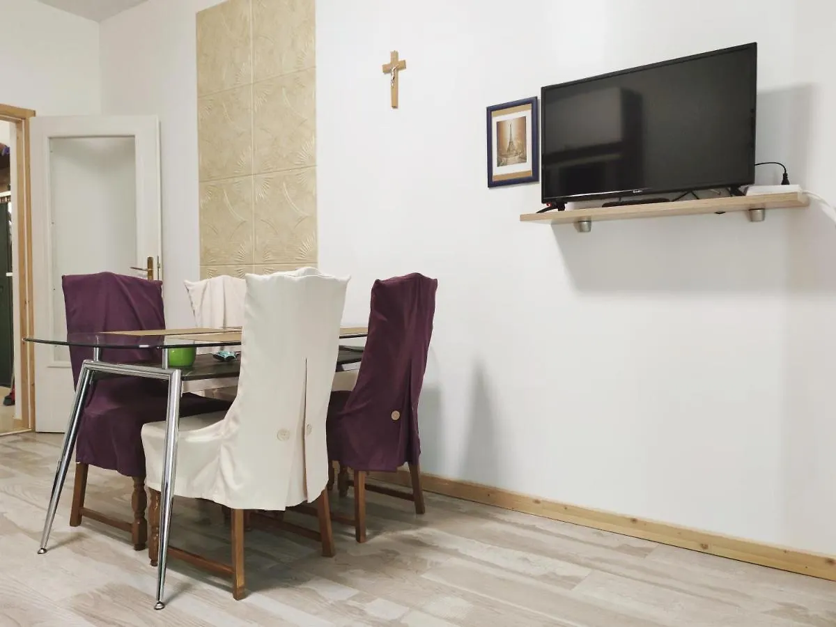 Apartments Helena Zadar 0*,  Croatia